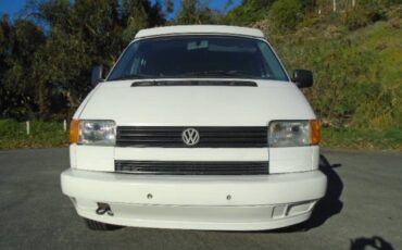 Volkswagen-Winnebago-camper-1995-1