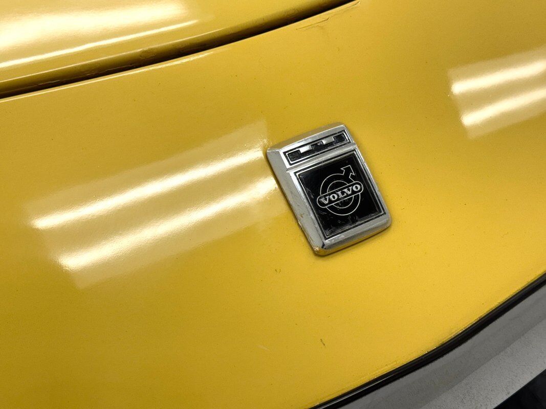 Volvo-1800ES-Break-1973-Yellow-Black-7788-9