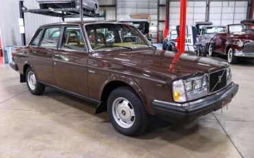 Volvo-240-Berline-1983-Brown-Beige-2356-10