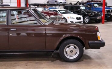 Volvo-240-Berline-1983-Brown-Beige-2356-9