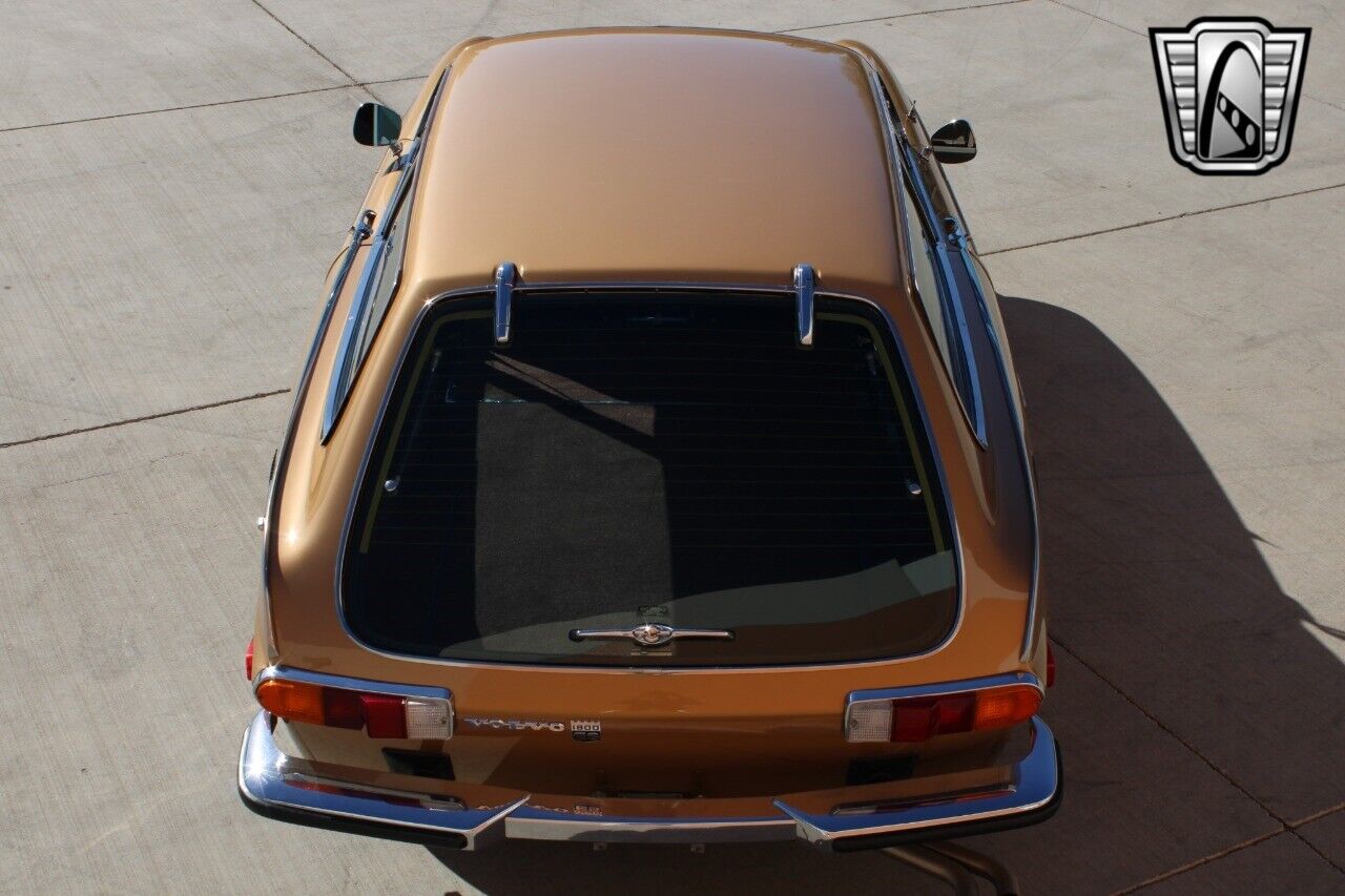 Volvo-P1800-1973-11