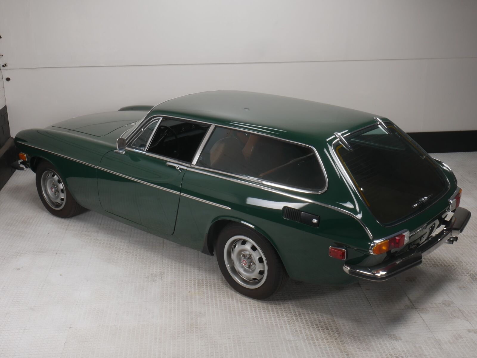 Volvo-P1800ES-Coupe-1973-152704-8