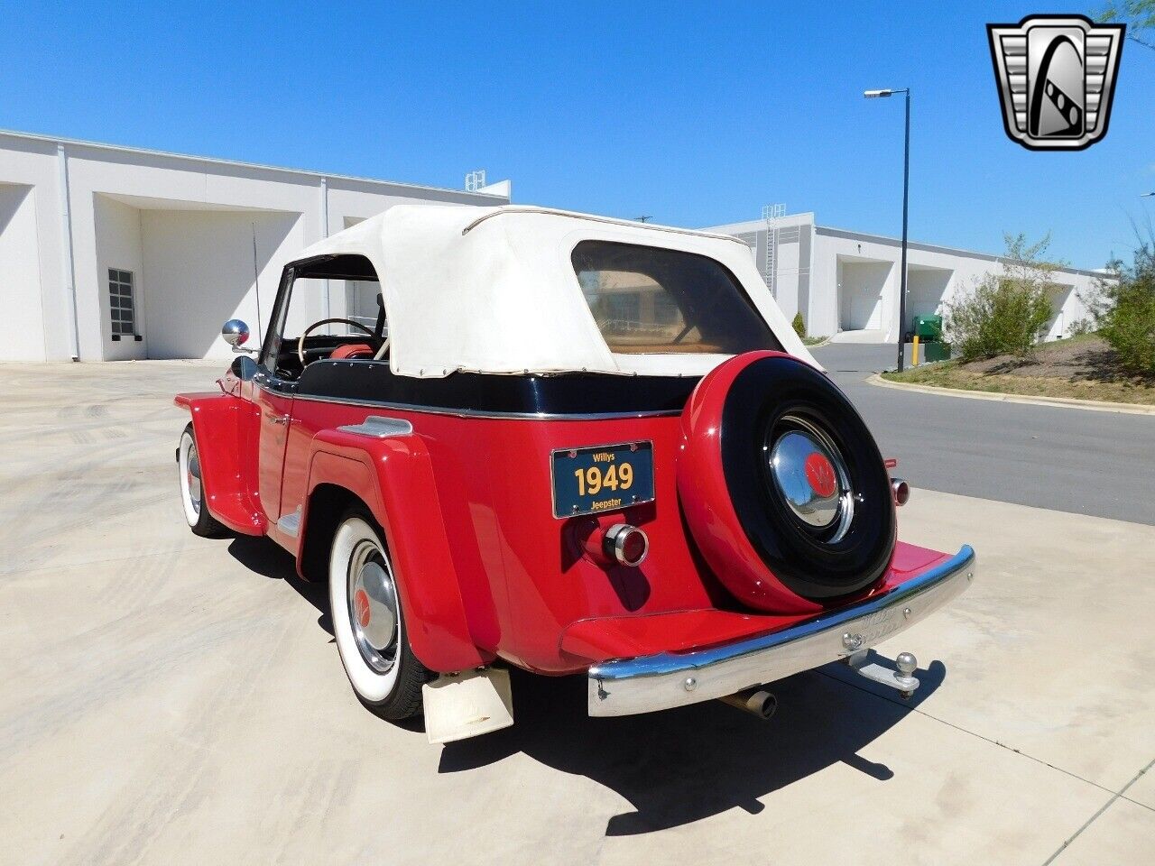 Willys-Jeepster-1949-Red-Red-140736-8