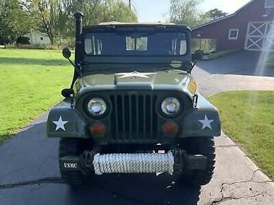 Willys-Jeepster-SUV-1955-1