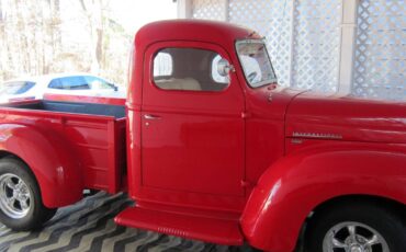 Willys-Overland-pickup-1949-4