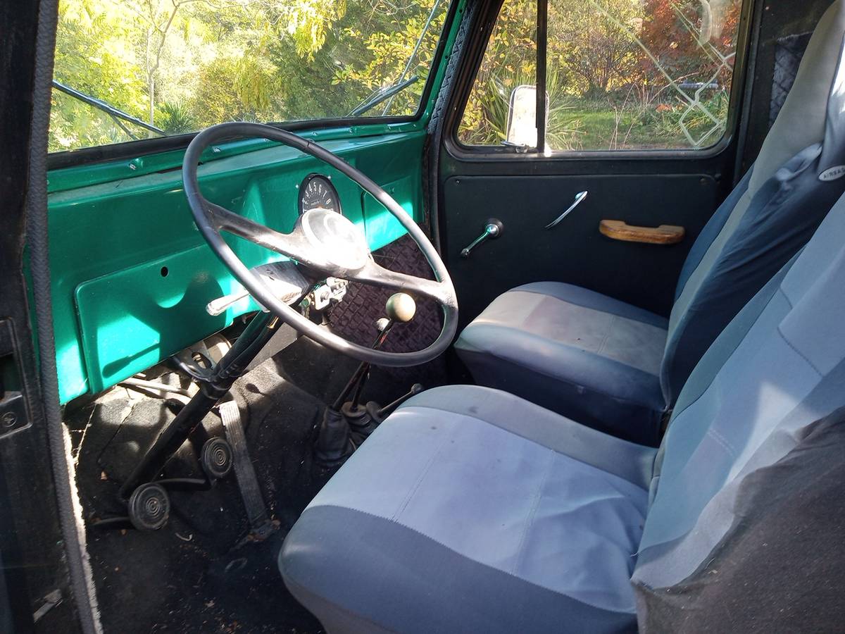 Willys-Pickup-1962-green-106216-1