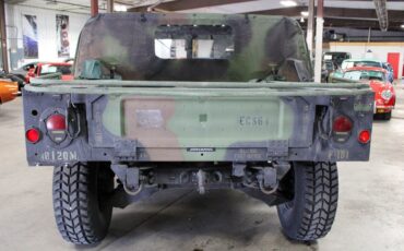 AM-General-Humvee-SUV-1993-Camouflage-Green-57936-4