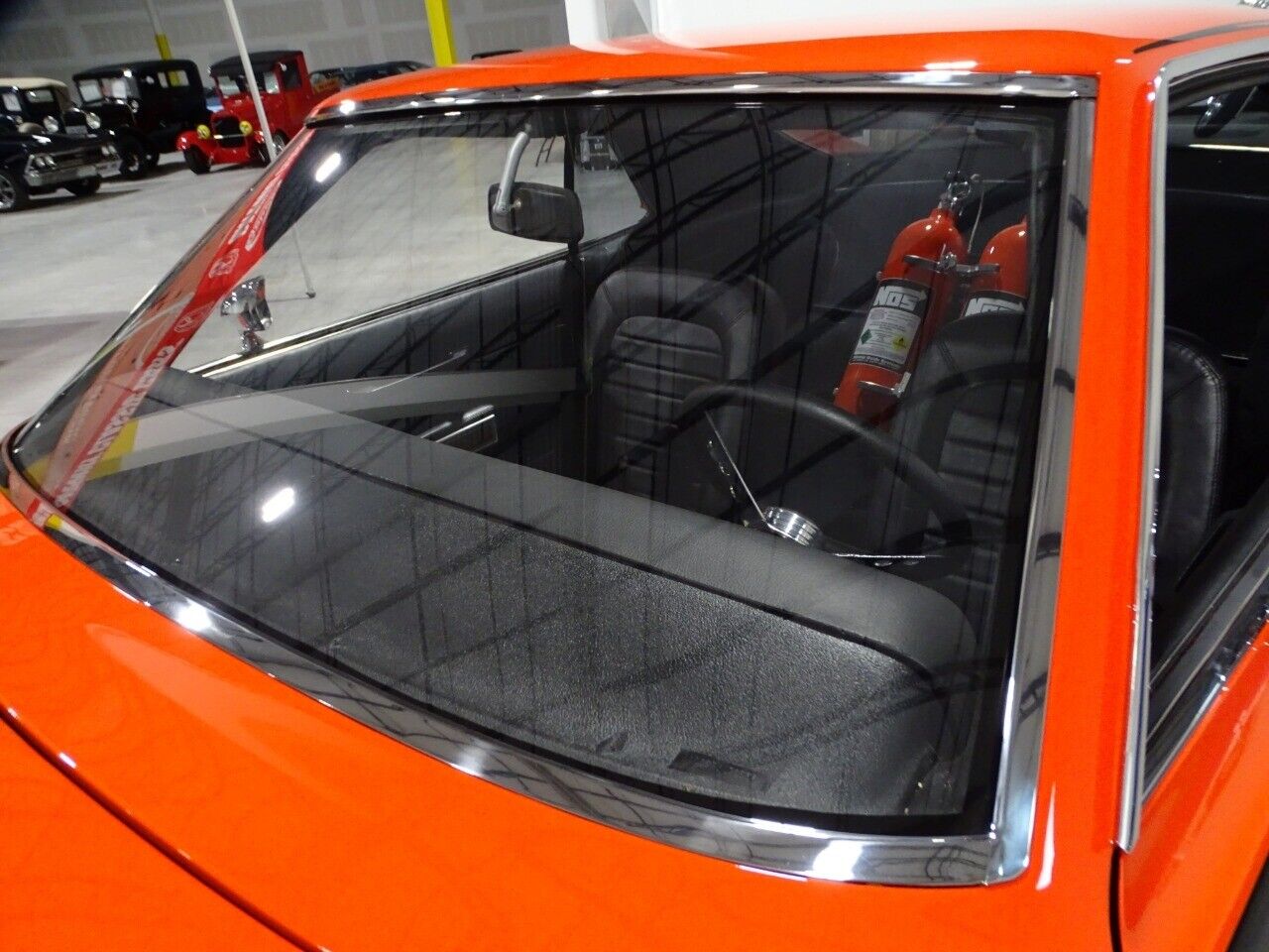 AMC-AMX-Coupe-1970-Orange-Black-9210-9