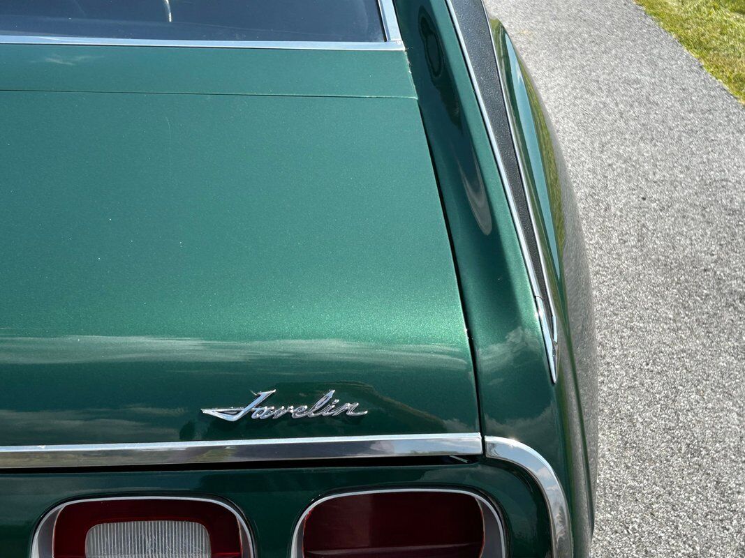 AMC-Javelin-Coupe-1973-Green-Black-0-37