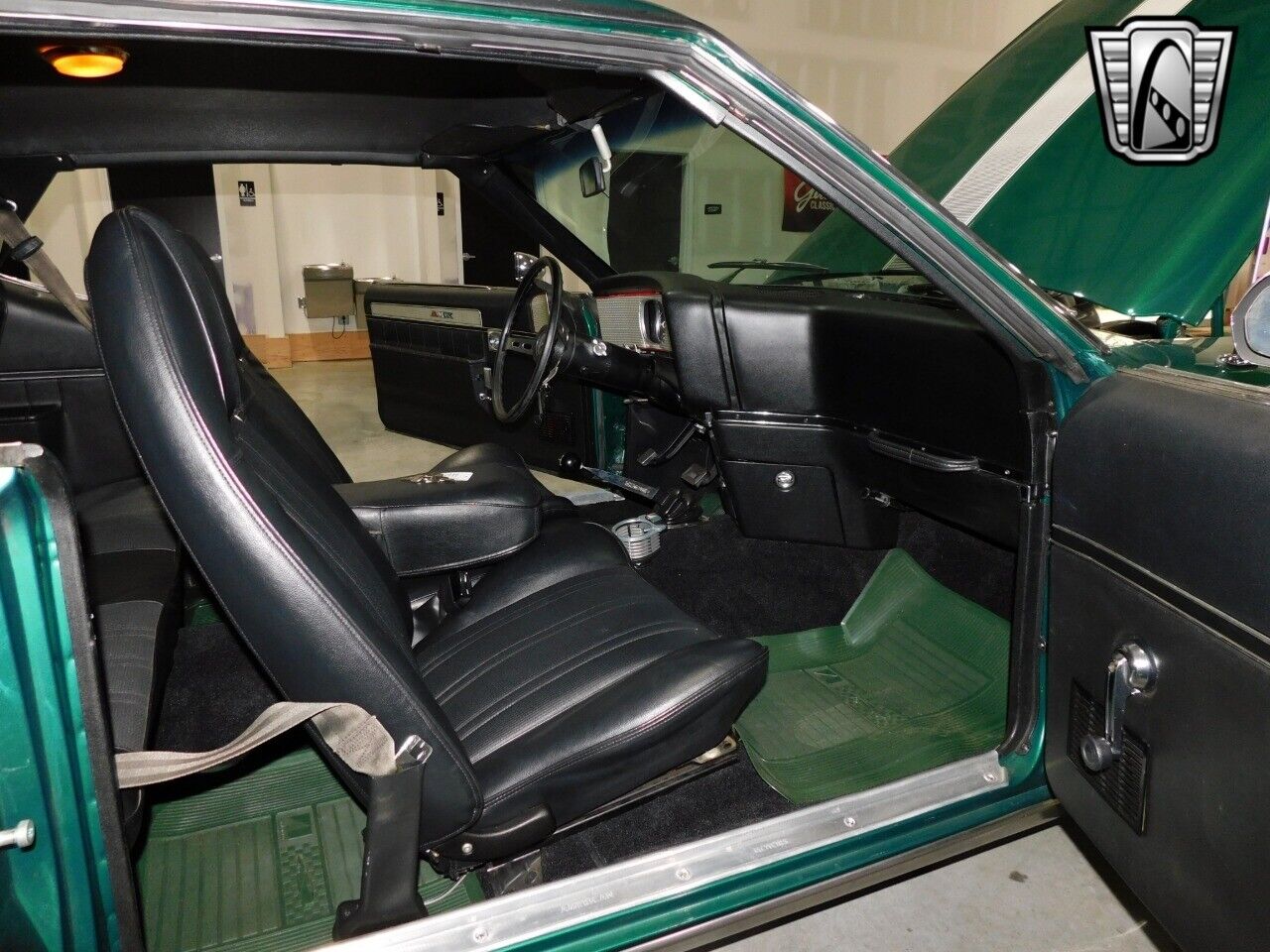 AMC-Javelin-Coupe-1974-Green-Black-113934-7