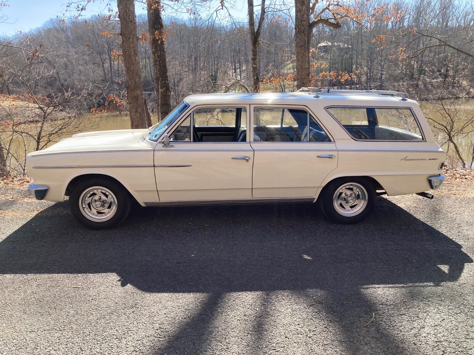 AMC-Rambler-American-330-Break-1964-White-115515-1