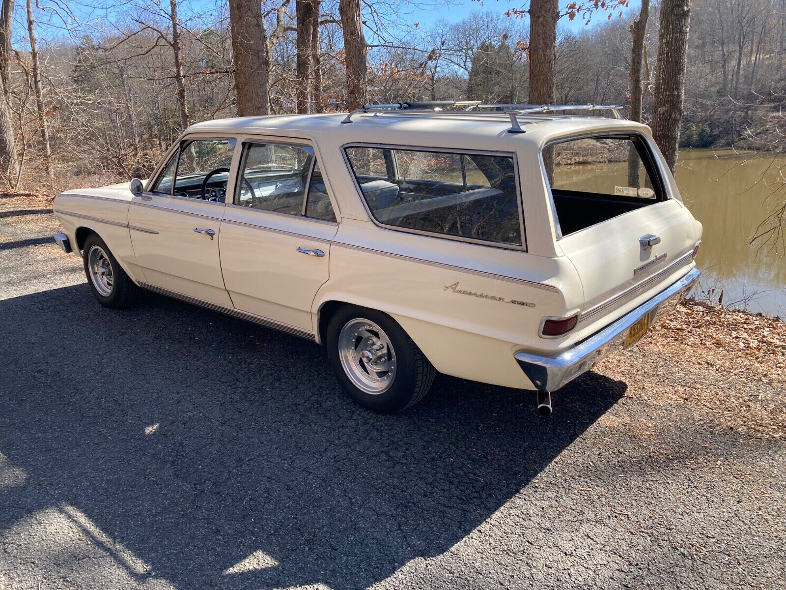 AMC-Rambler-American-330-Break-1964-White-115515-2