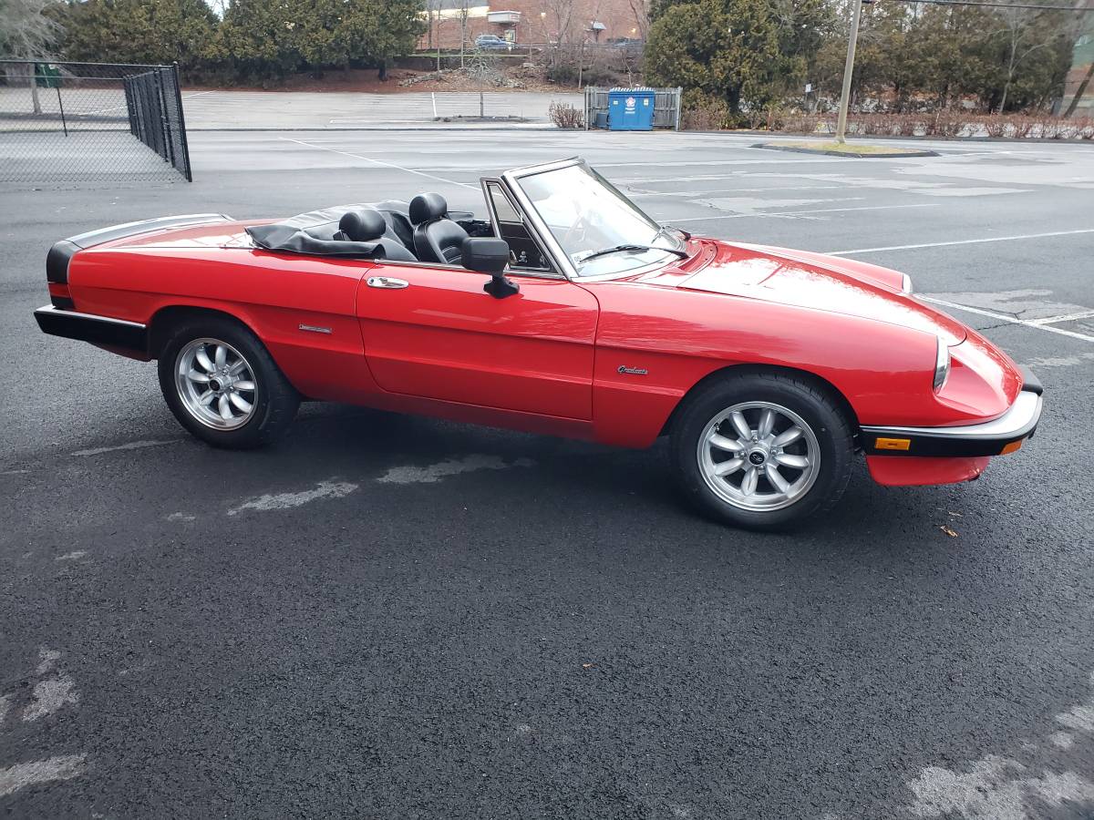 Alfa-romeo-Spider-1986-red-153531-2