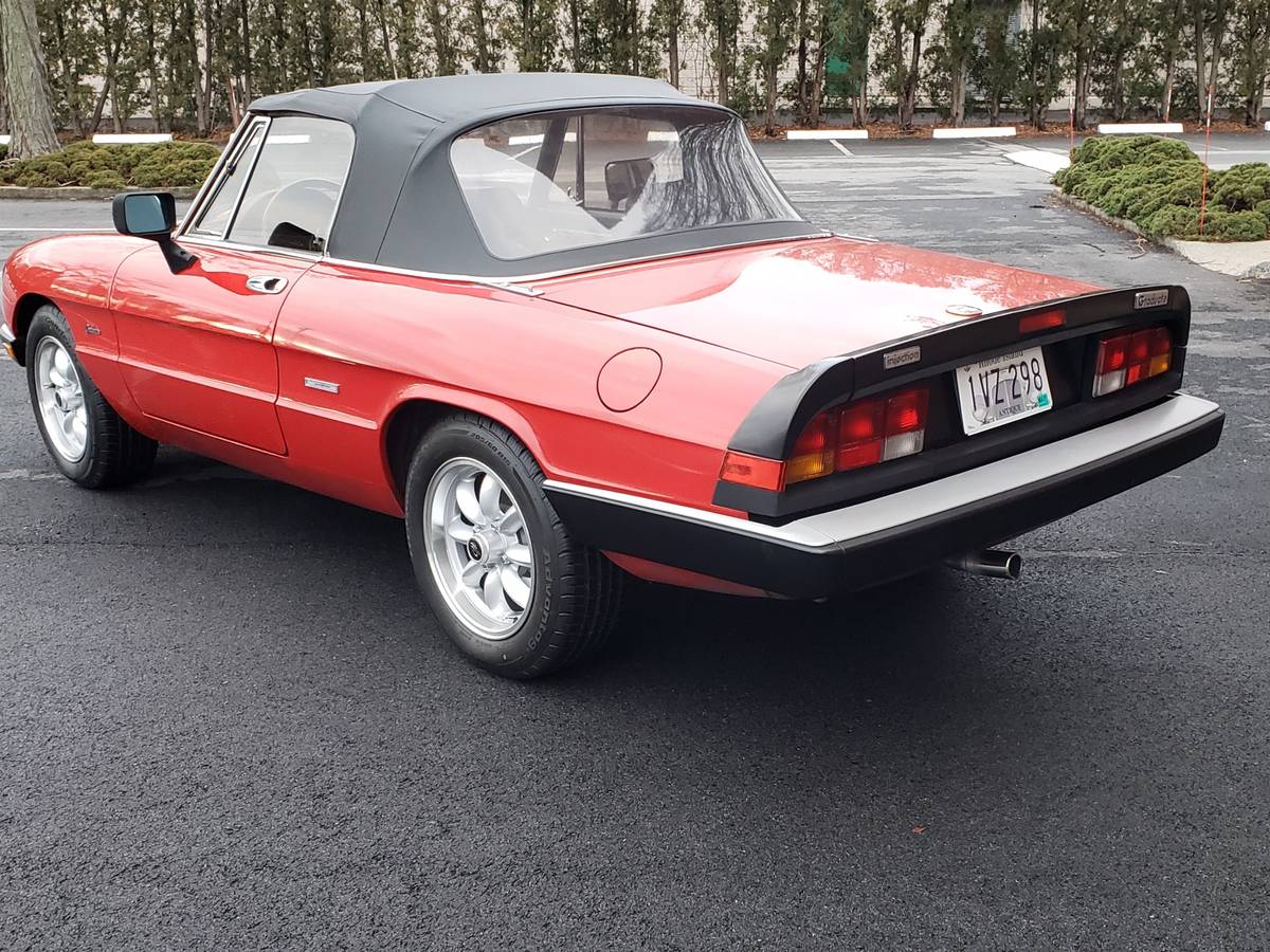 Alfa-romeo-Spider-1986-red-153531-3