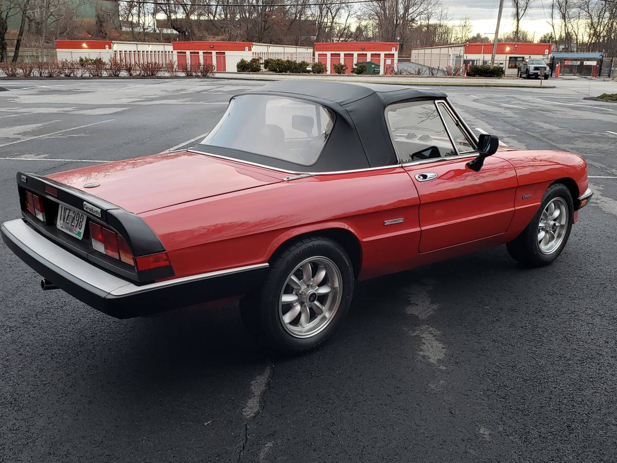 Alfa-romeo-Spider-1986-red-153531-6