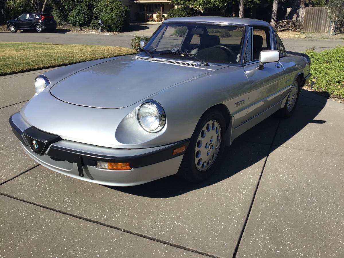 Alfa-romeo-Spider-1987-silver-40234-6