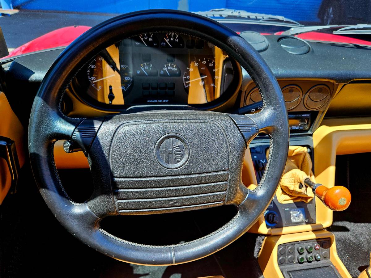 Alfa-romeo-Spider-1991-red-165978-20