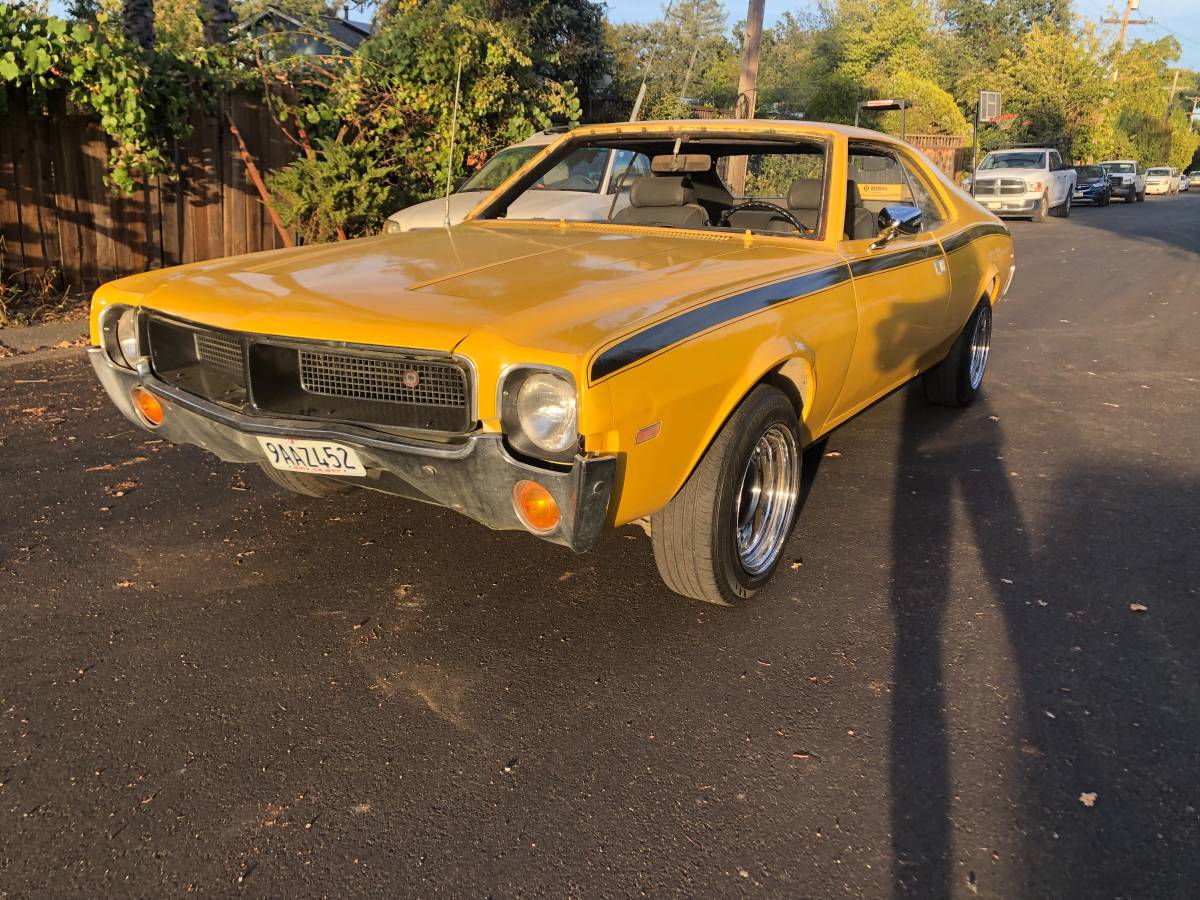 Amc-Javelin-1968-yellow-197949-1