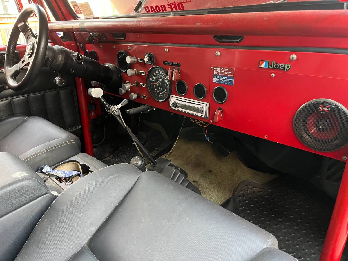 Amc-Jeep-cj-7-1986-red-214042-2