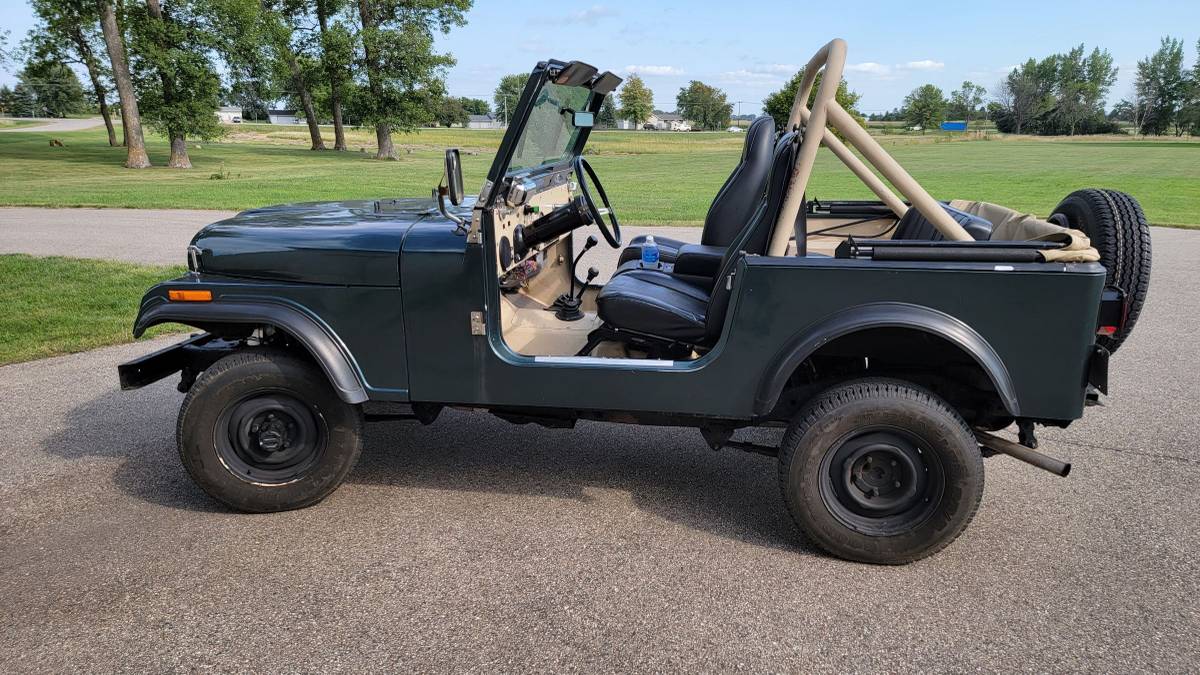 Amc-Jeep-cj7-1986-green-292900-2