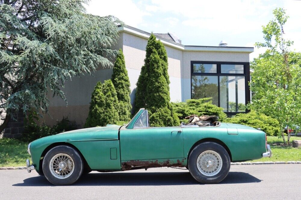 Aston-Martin-DB-Mark-lll-1958-Green-Black-0-3