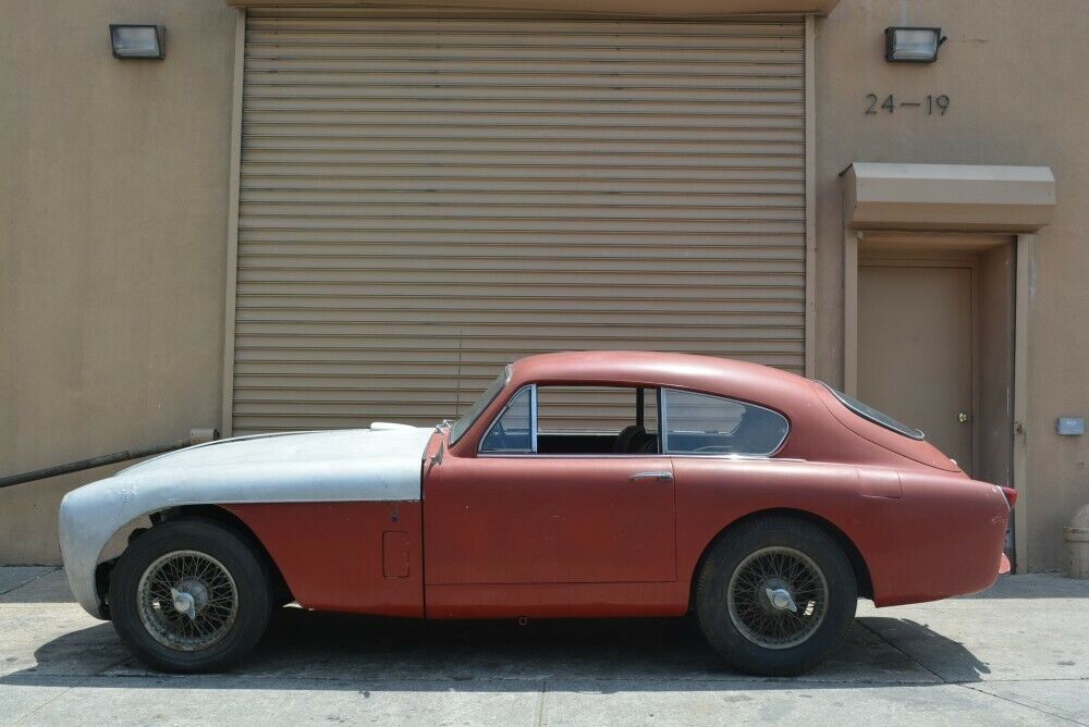 Aston-Martin-DB24-1957-Red-Black-0-7