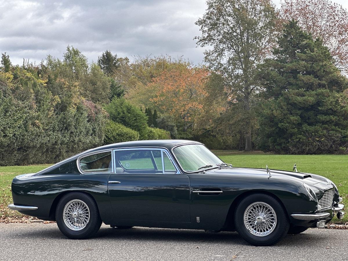 Aston-Martin-DB6-Coupe-1966-Green-Tan-4138-14