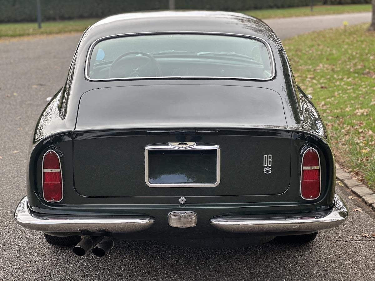 Aston-Martin-DB6-Coupe-1966-Green-Tan-4138-36