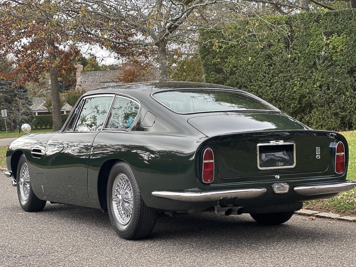 Aston-Martin-DB6-Coupe-1966-Green-Tan-4138-37