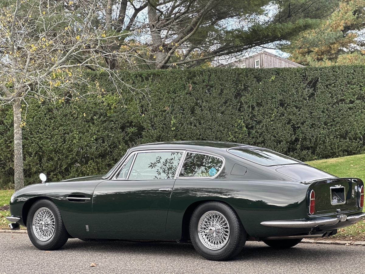 Aston-Martin-DB6-Coupe-1966-Green-Tan-4138-39