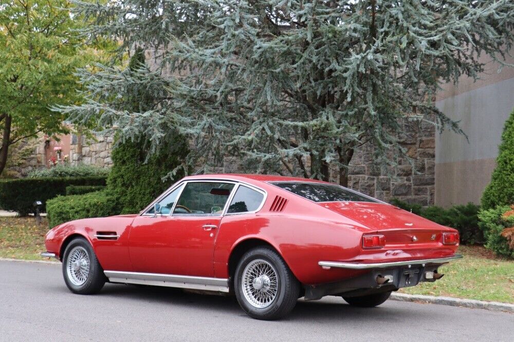 Aston-Martin-DBS-1970-Red-Tan-0-5