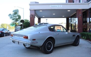 Aston-Martin-DBS-1971-Gray-Burgundy-0-5