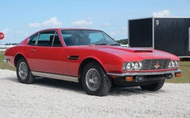 Aston-Martin-DBS-Berline-1969-Red-Black-0-1