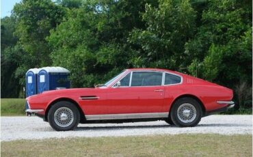 Aston-Martin-DBS-Berline-1969-Red-Black-0-2