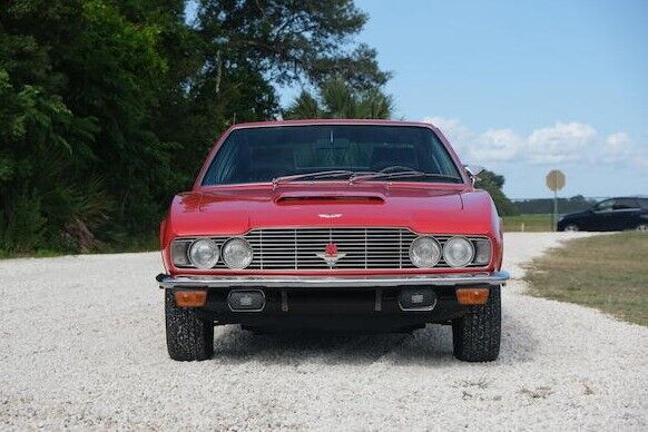 Aston-Martin-DBS-Berline-1969-Red-Black-0-3