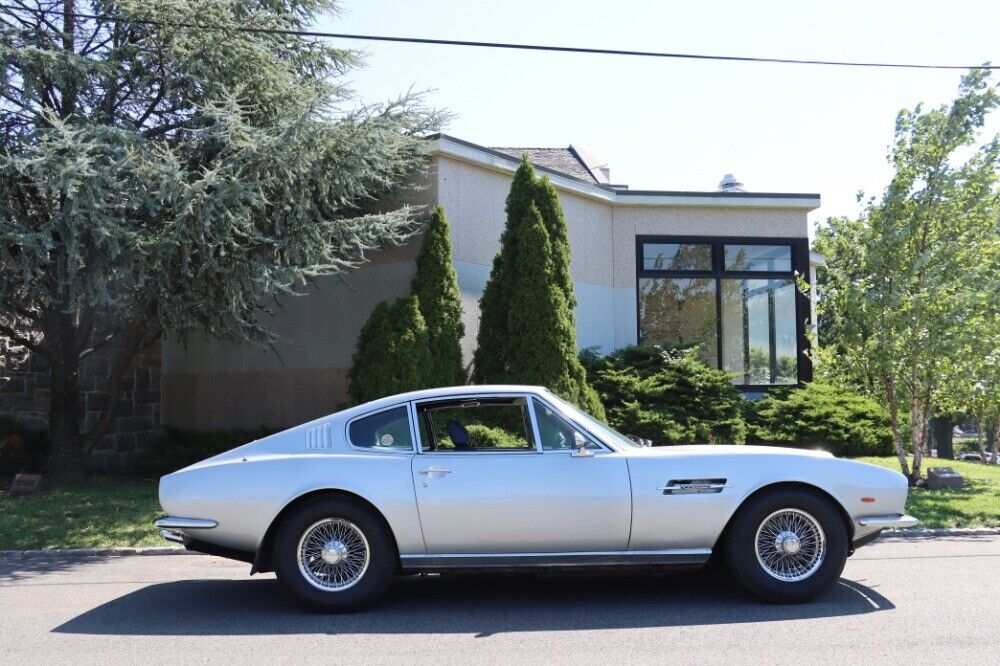 Aston-Martin-DBS-Vantage-1969-Silver-Blue-0-2