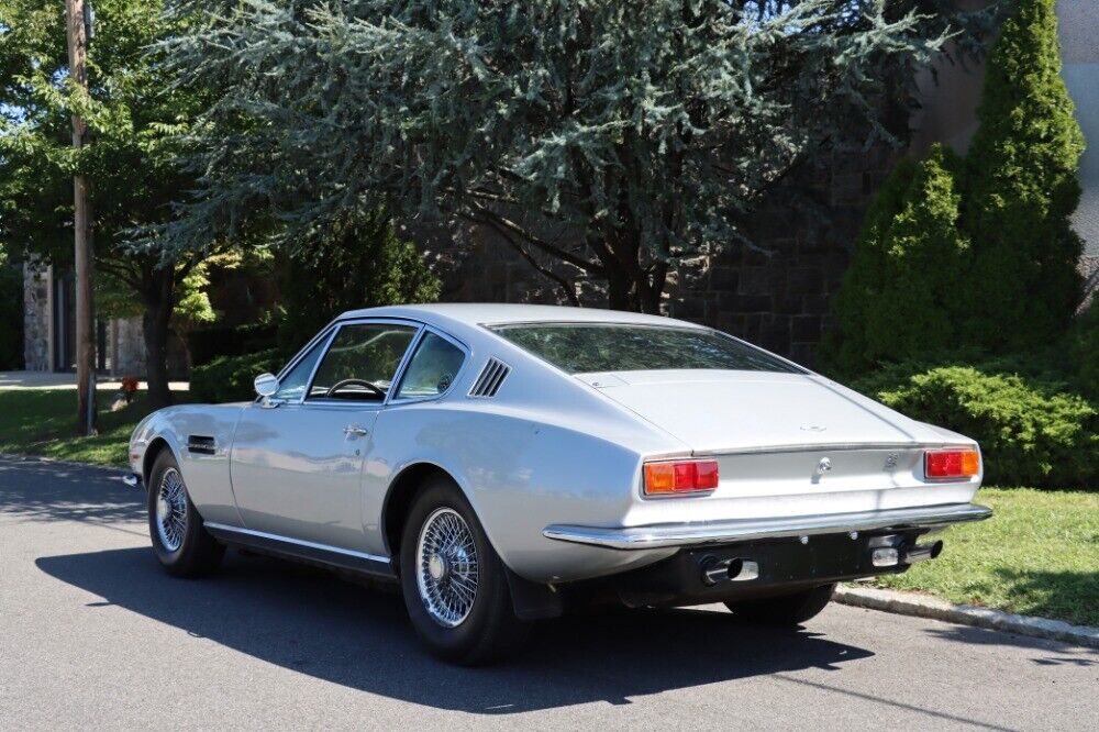 Aston-Martin-DBS-Vantage-1969-Silver-Blue-0-5