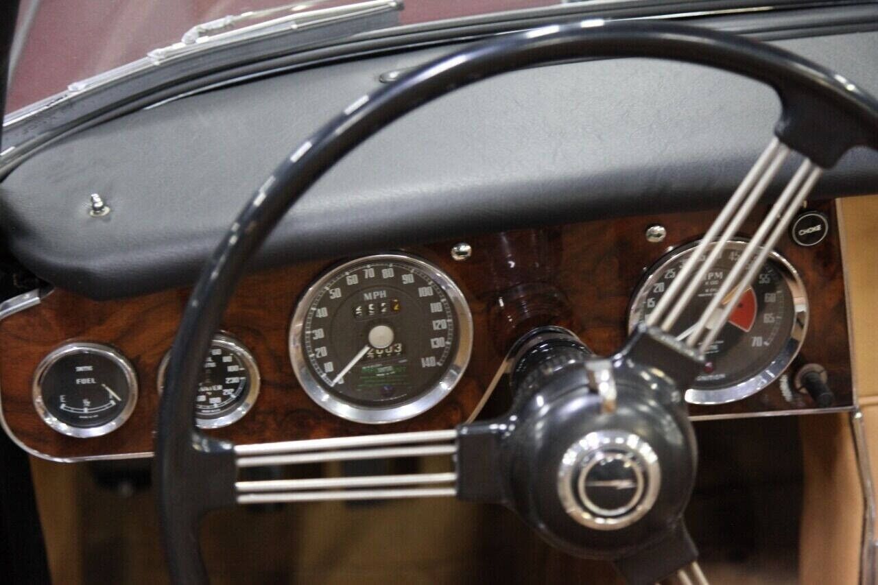 Austin-Healey-3000-Cabriolet-1965-Burgundy-Tan-37749-33