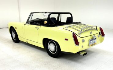 Austin-Healey-Sprite-Cabriolet-1969-Yellow-Black-88805-2