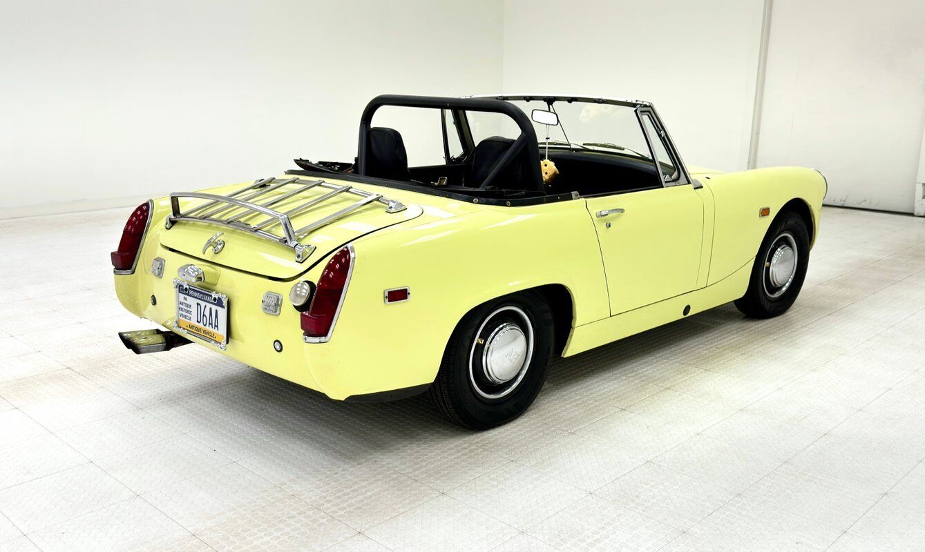 Austin-Healey-Sprite-Cabriolet-1969-Yellow-Black-88805-4