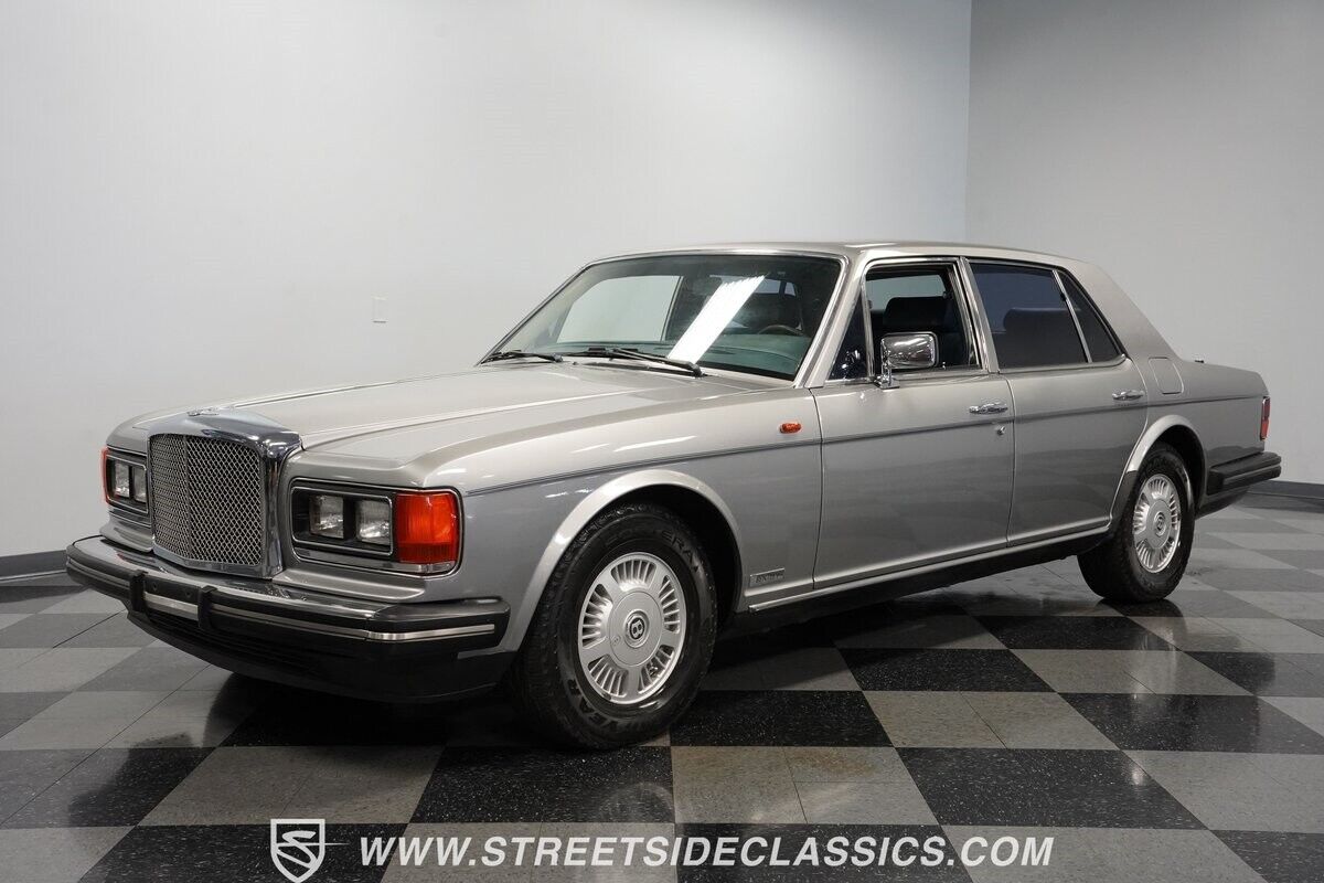 Bentley-Eight-1988-Silver-Blue-142355-5