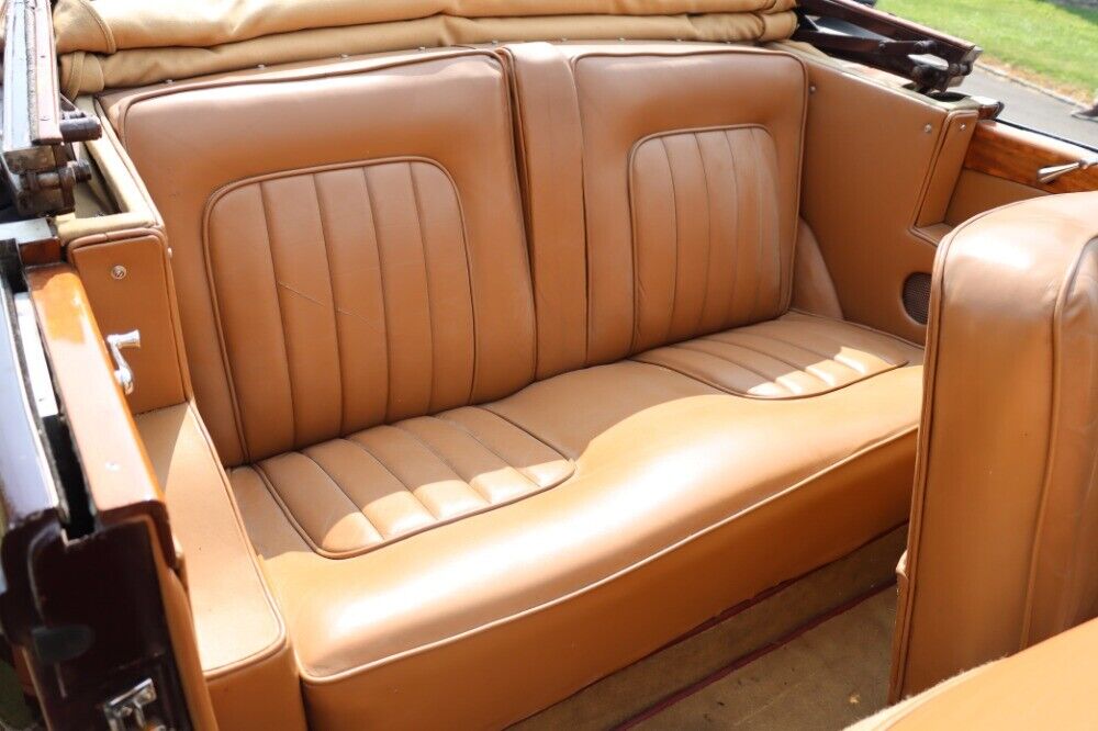 Bentley-Mark-VI-1952-Burgundy-Tan-0-7