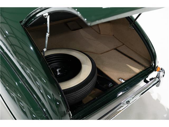 Bentley-Mark-VI-Cabriolet-1948-Green-Beige-10976-11