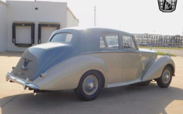 Bentley-R-Type-Berline-1954-Gray-Gray-60101-10