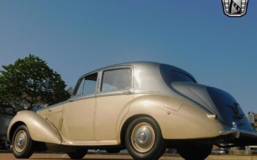 Bentley-R-Type-Berline-1954-Gray-Gray-60101-6