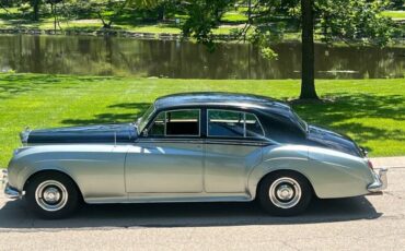 Bentley-S2-Saloon-1962-Black-Black-0-3