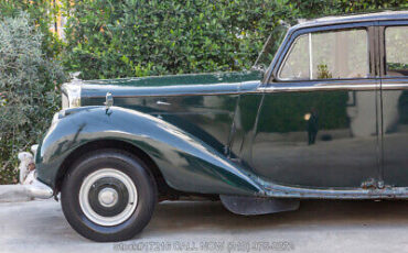 Bentley-Saloon-1956-Green-Other-Color-0-11