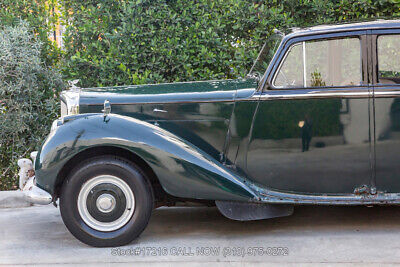 Bentley-Saloon-1956-Green-Other-Color-0-11