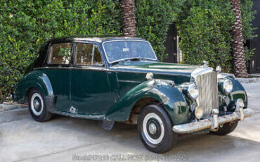 Bentley-Saloon-1956-Green-Other-Color-0-2