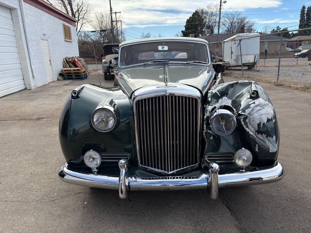 Bentley-hooper-s1-1956-Beige-98267-6